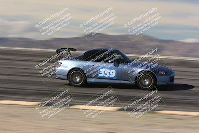 media/Jan-04-2026-SCCA SD (Sun) [[defc442887]]/3-Intermediate 2 group/Session 2 Bowl Speed Pans/